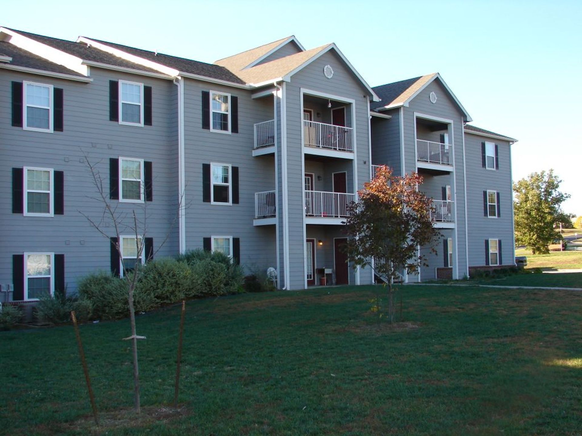 Joplin Apartment: 3502 Newman Rd