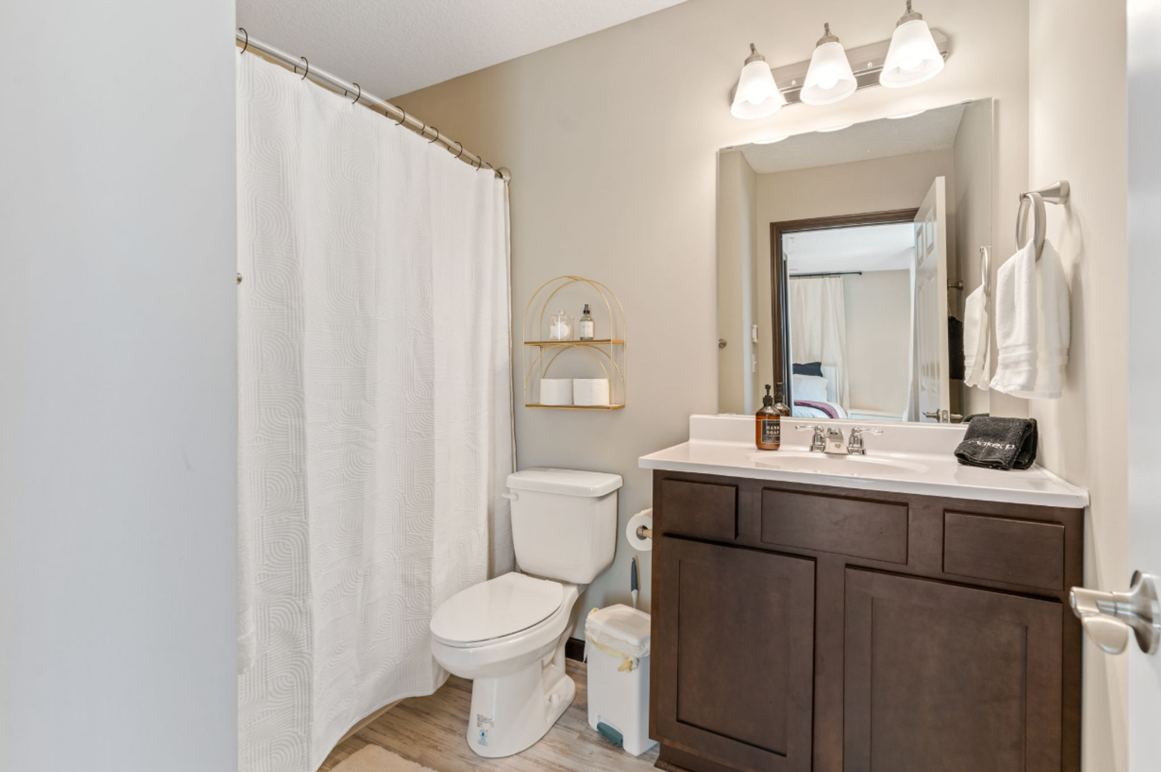 Rosemount Apartment: 2850 145th St W