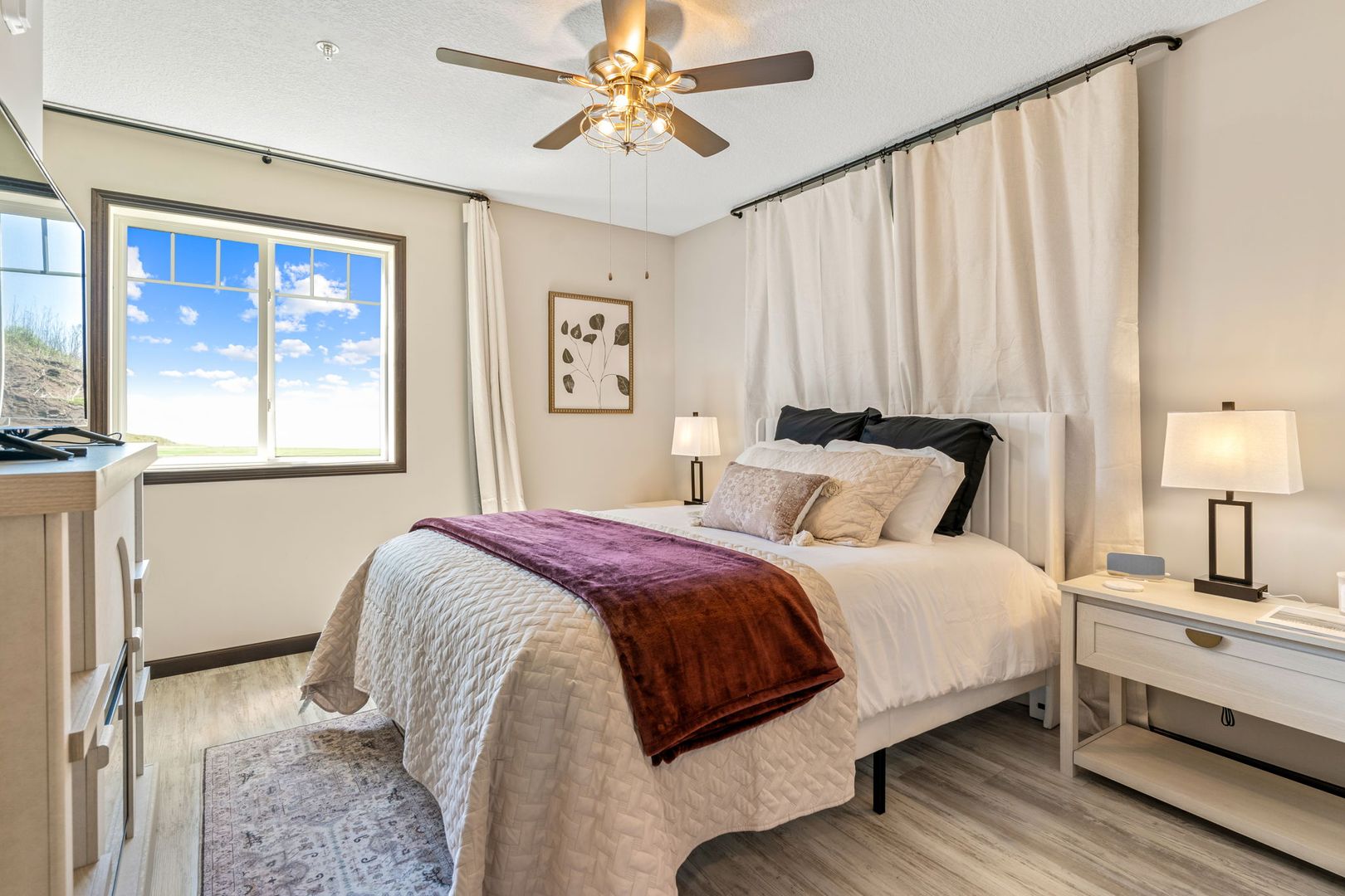 Rosemount Apartment: 2800 145th St. W