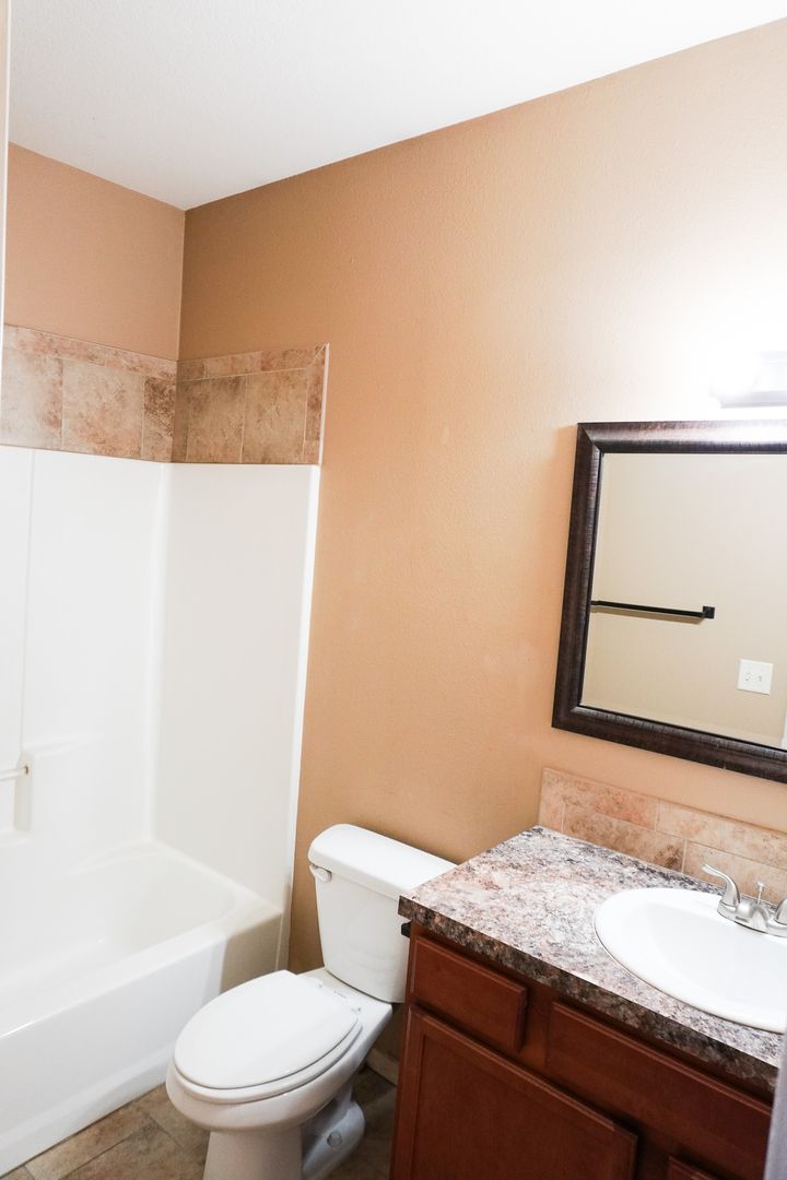 3-Bed Duplex w Garage, Yard, Balcony 3 of 12