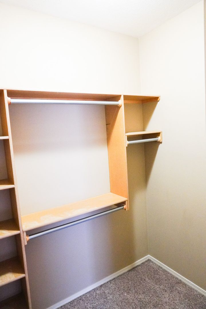 3-Bed Duplex w Garage, Yard, Balcony 2 of 12