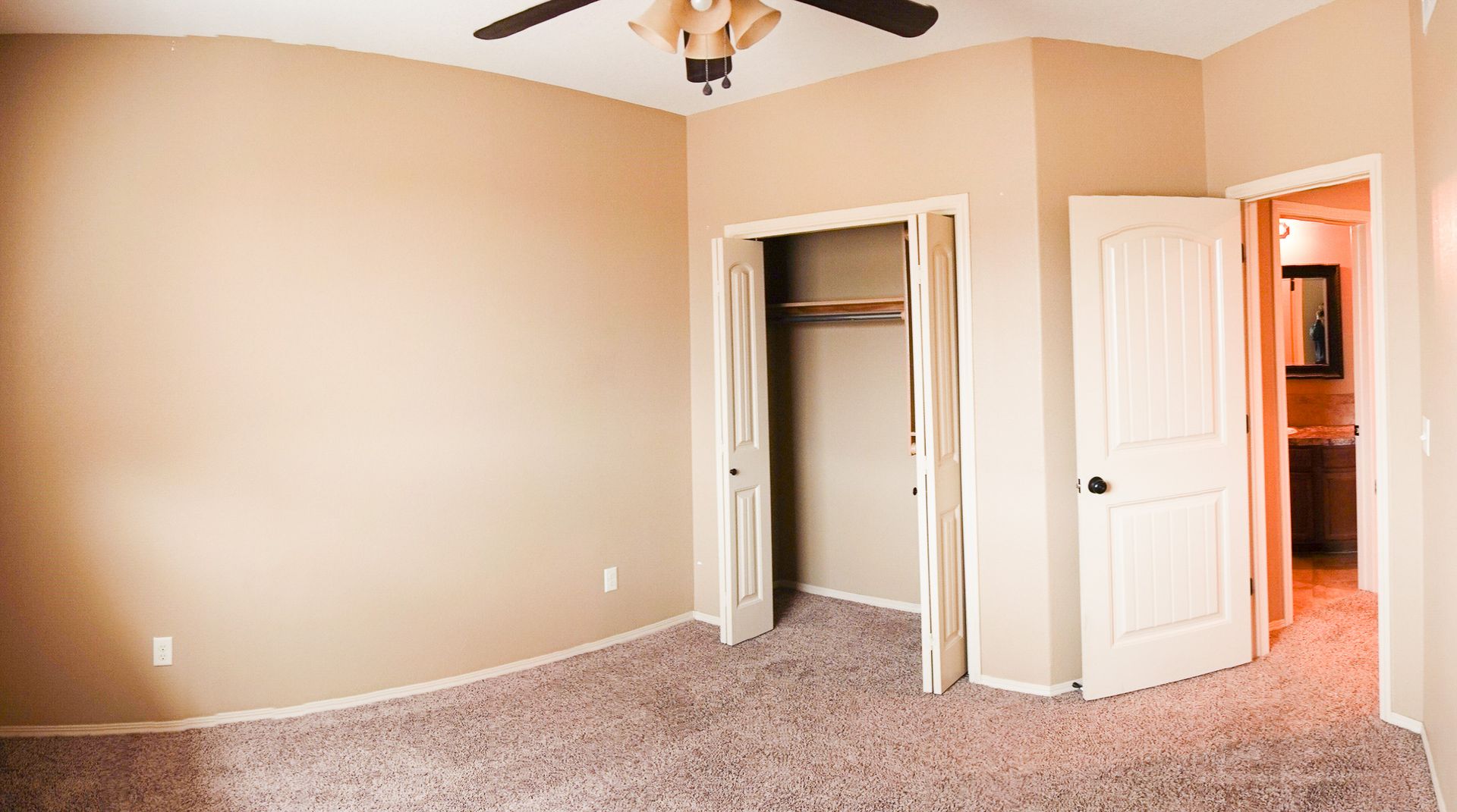 3-Bed Duplex w Garage + Fenced Patio 7 of 12