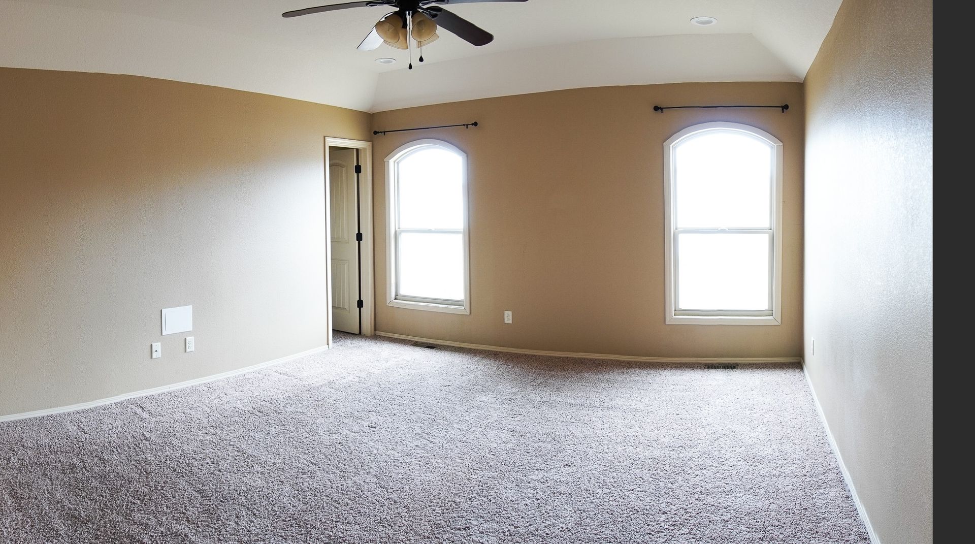 3-Bed Duplex w Garage + Fenced Patio 6 of 12