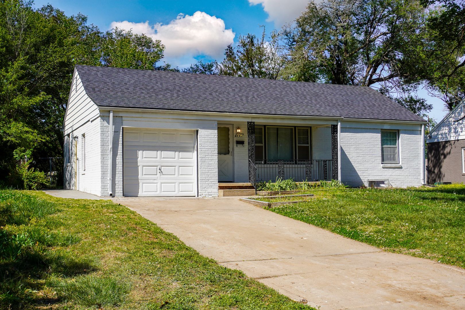 Wichita House: 7238 E Morris St