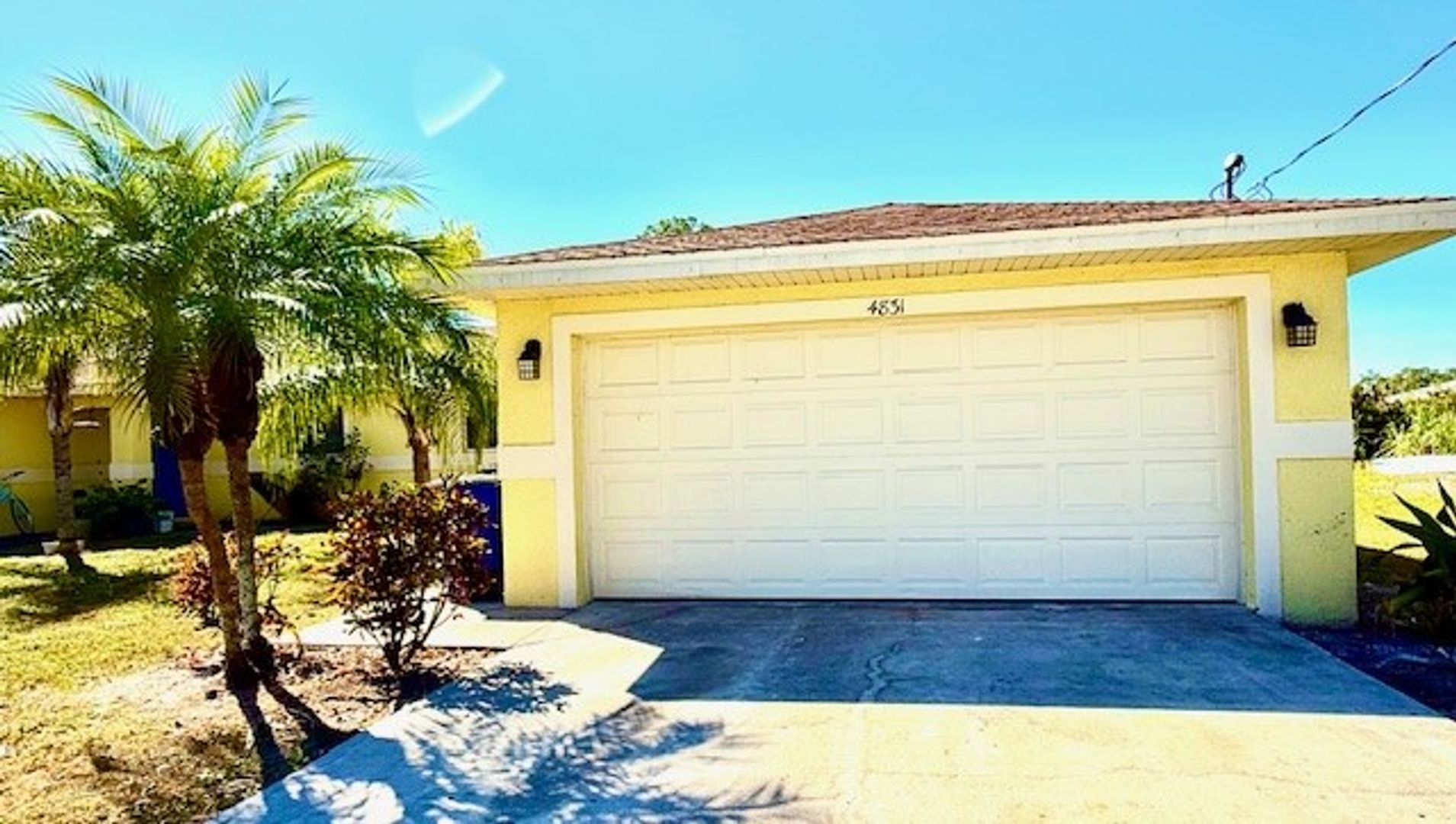 Lehigh Acres Apartment: 4829-4831 28th St SW