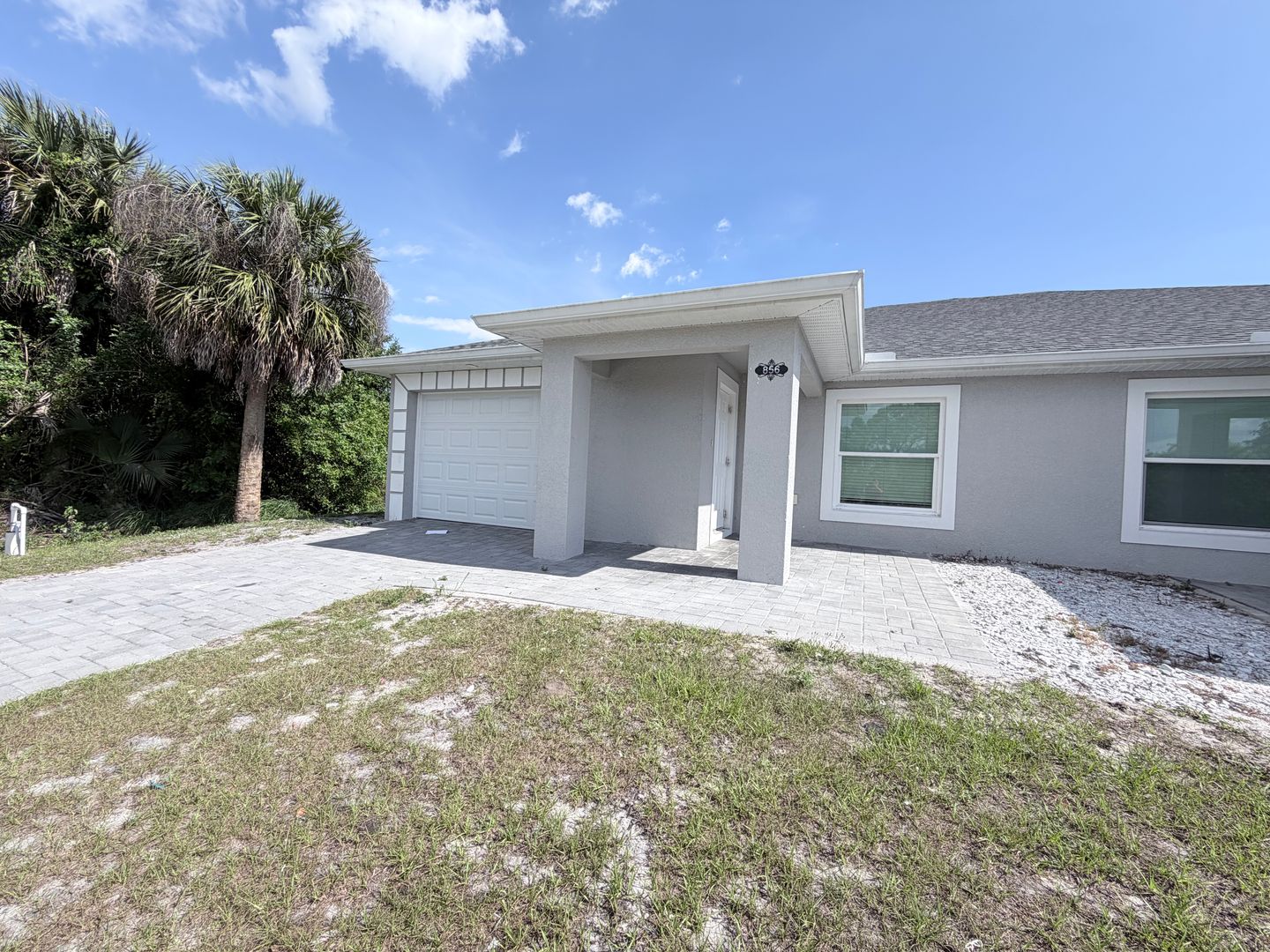 Lehigh Acres Apartment: 856-858 Milwaukee Blvd