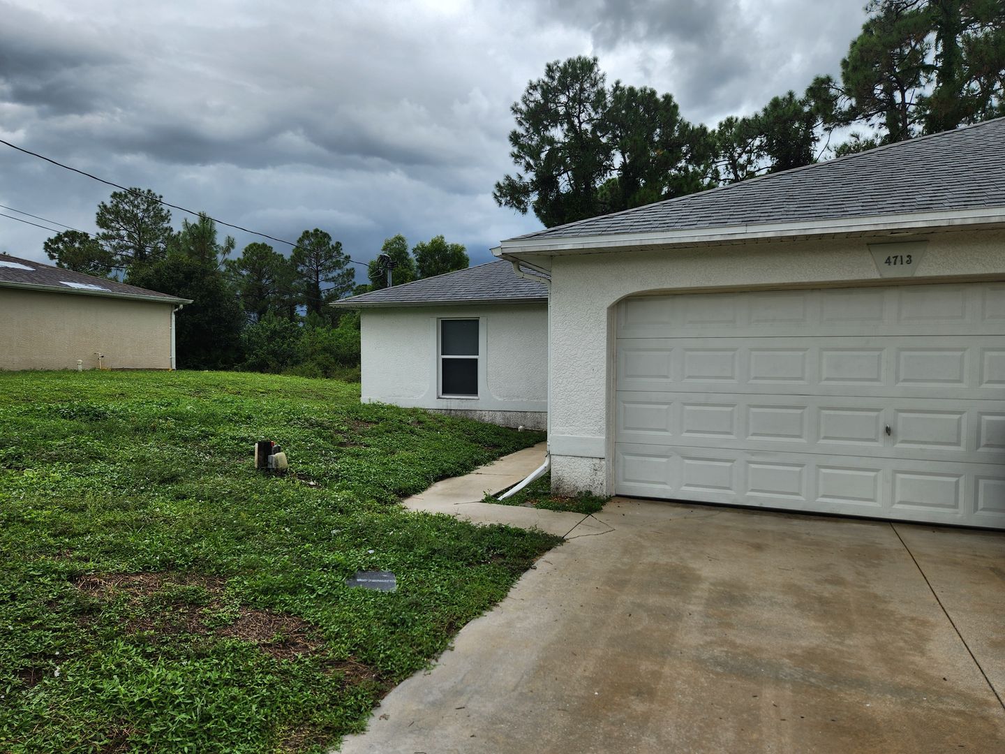 Lehigh Acres Apartment: 4713-4715 1st St SW