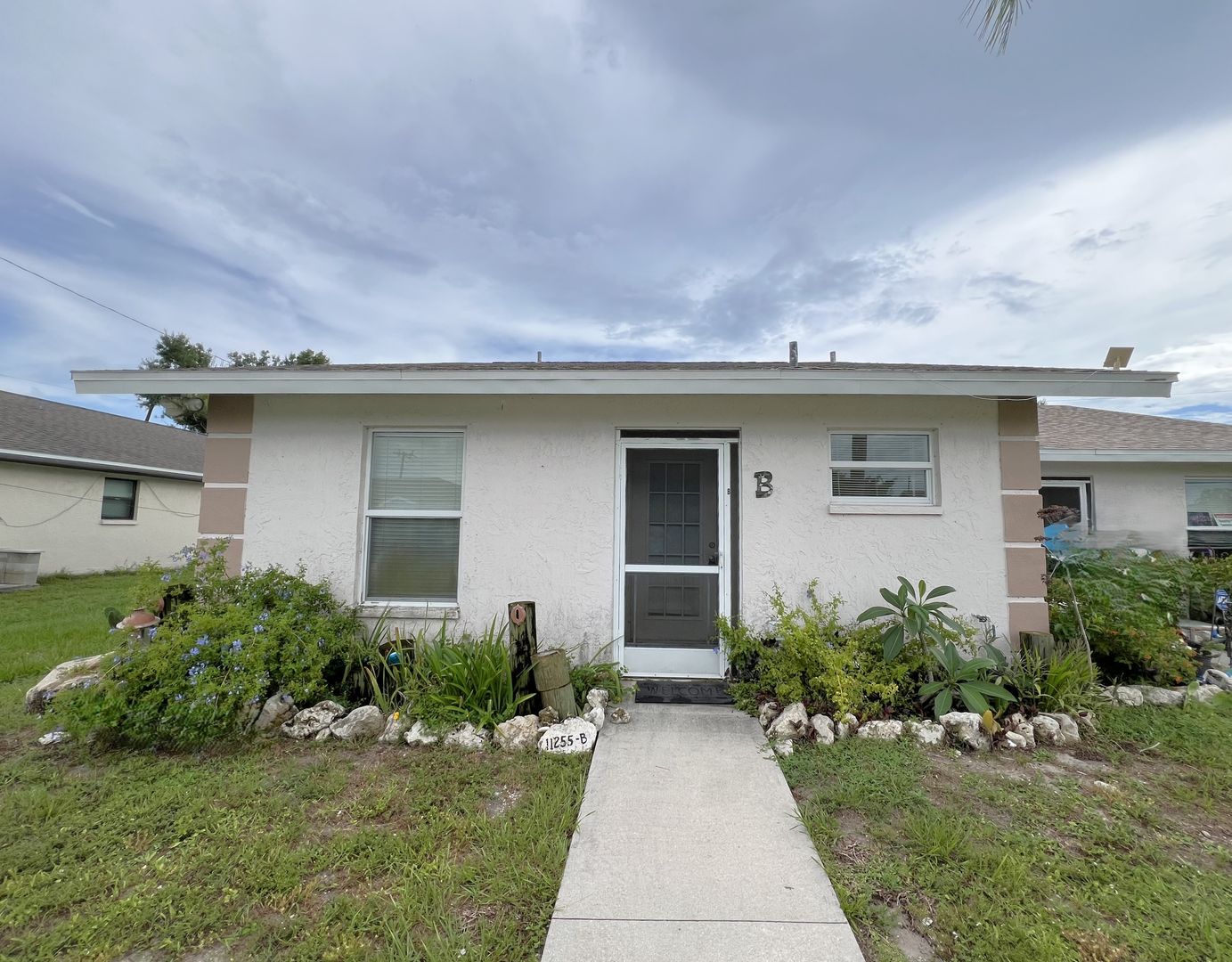 Englewood Apartment: 11255 Pendleton Ave