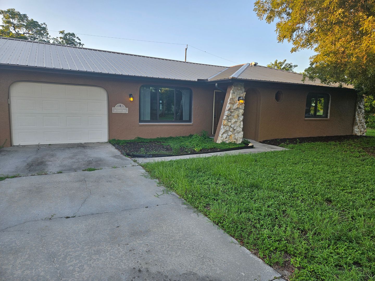 Cape Coral Apartment: 309 Tarpon Dr A & B