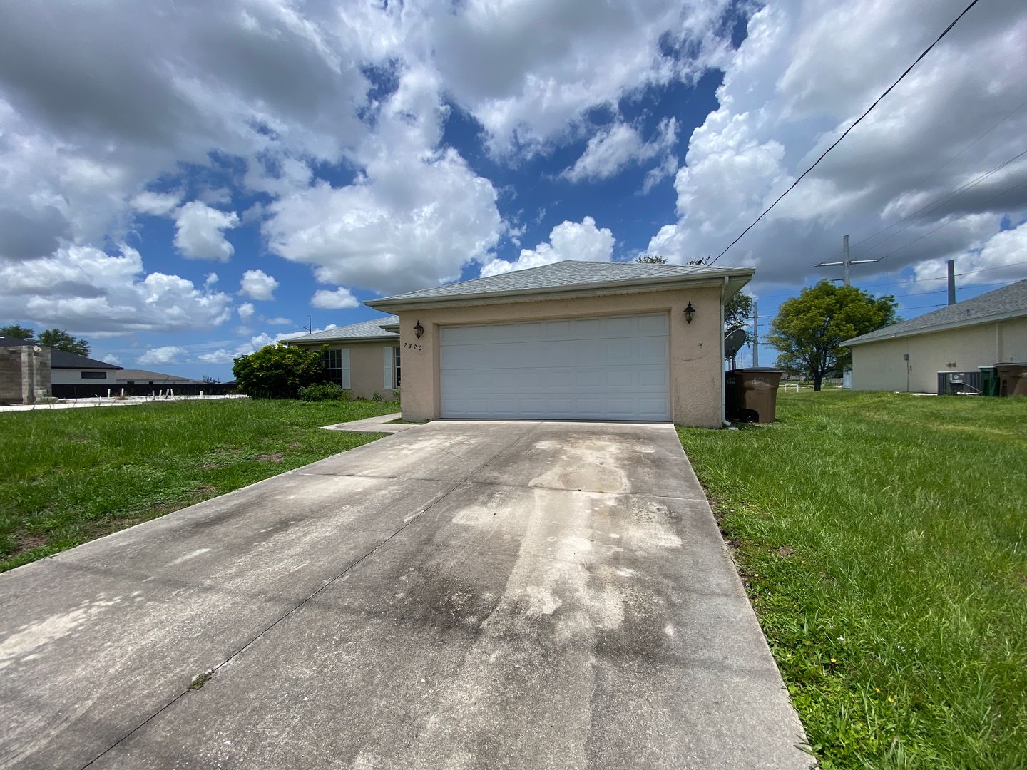 Cape Coral House: 2320 NE Juanita Pl