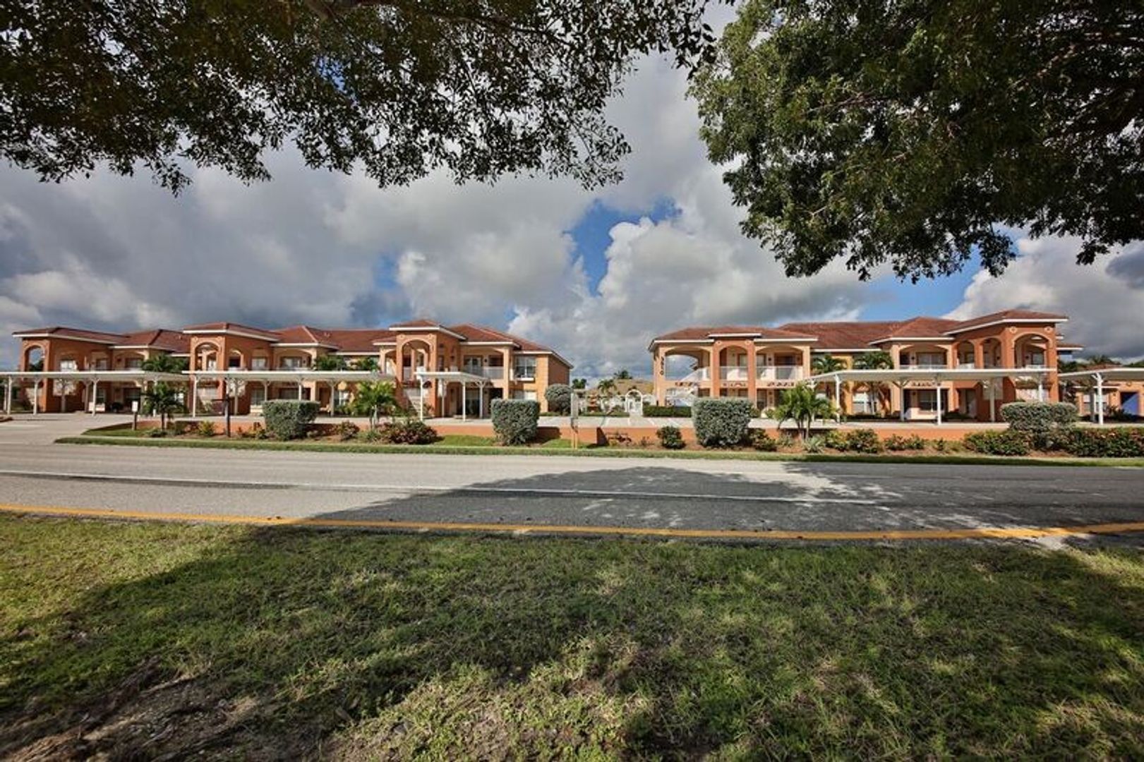 Cape Coral Condo: 3910 Santa Barbara Blvd