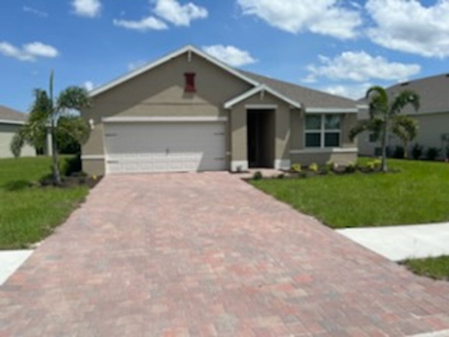 Cape Coral House: 2549 Village of Entrada St