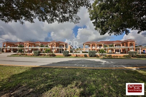 MOVE IN SPECIAL!! 1 Month Free Rent!! 2nd Floor SW area - Community Pool – photo 1