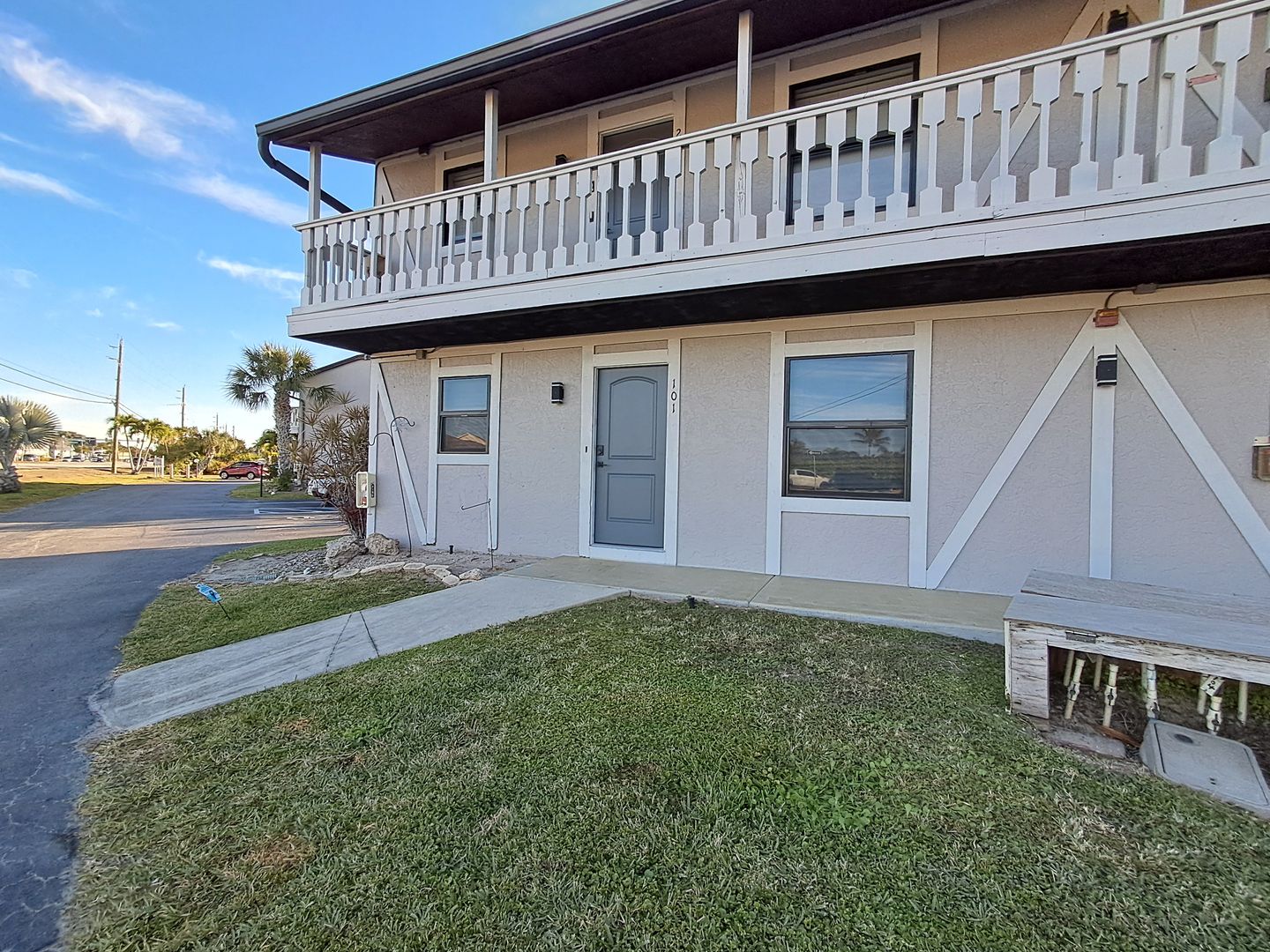 FORT MYERS House: 10022 OXFORDSHIRE LN 101