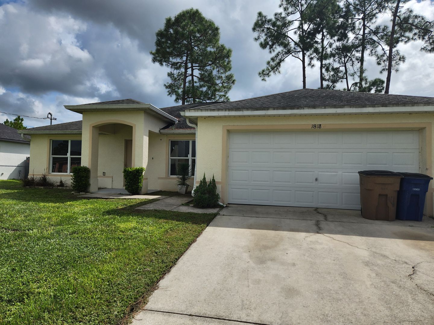 Lehigh Acres House: 1818 Marson St
