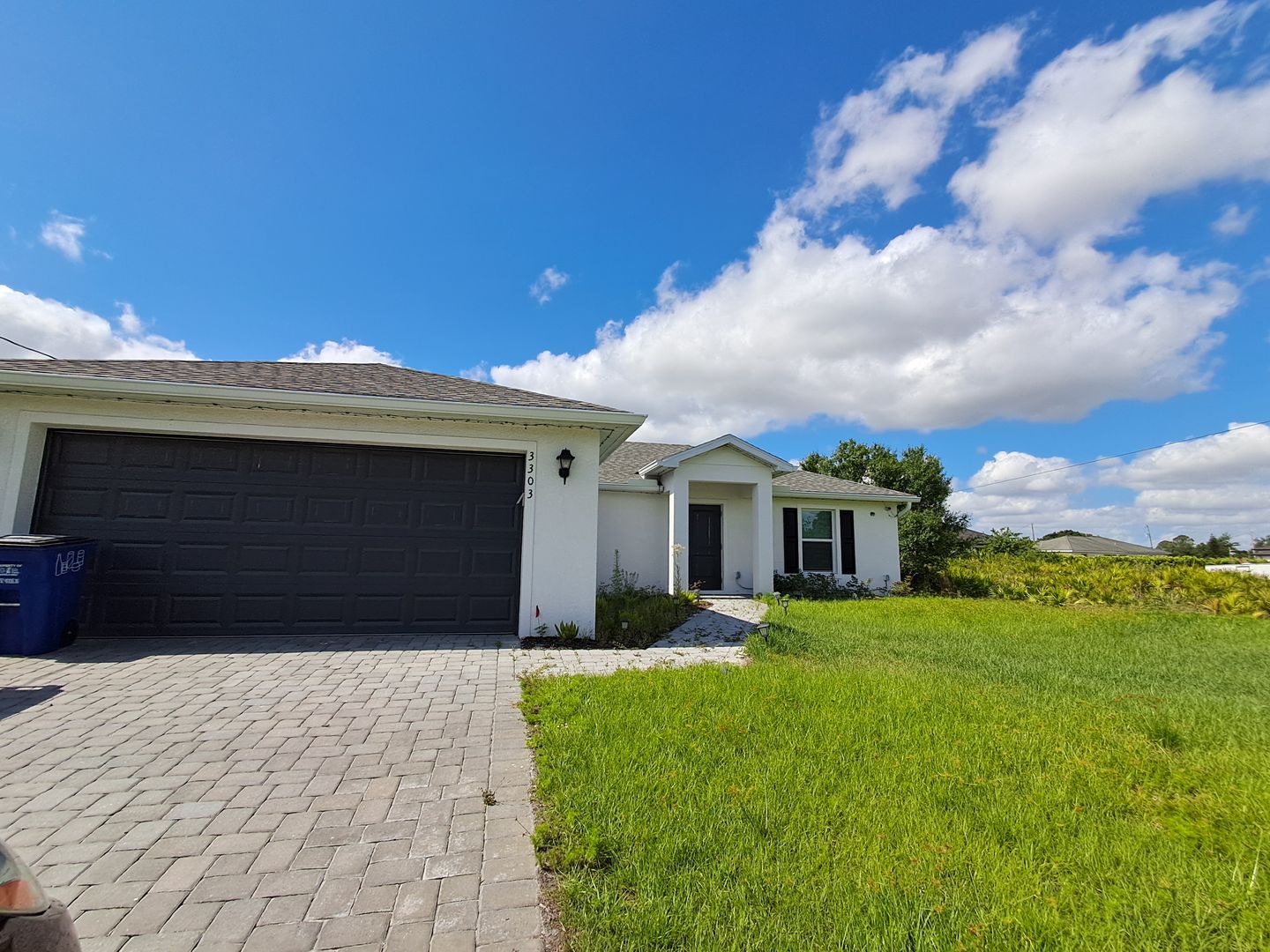 Lehigh Acres House: 3303 8th St SW
