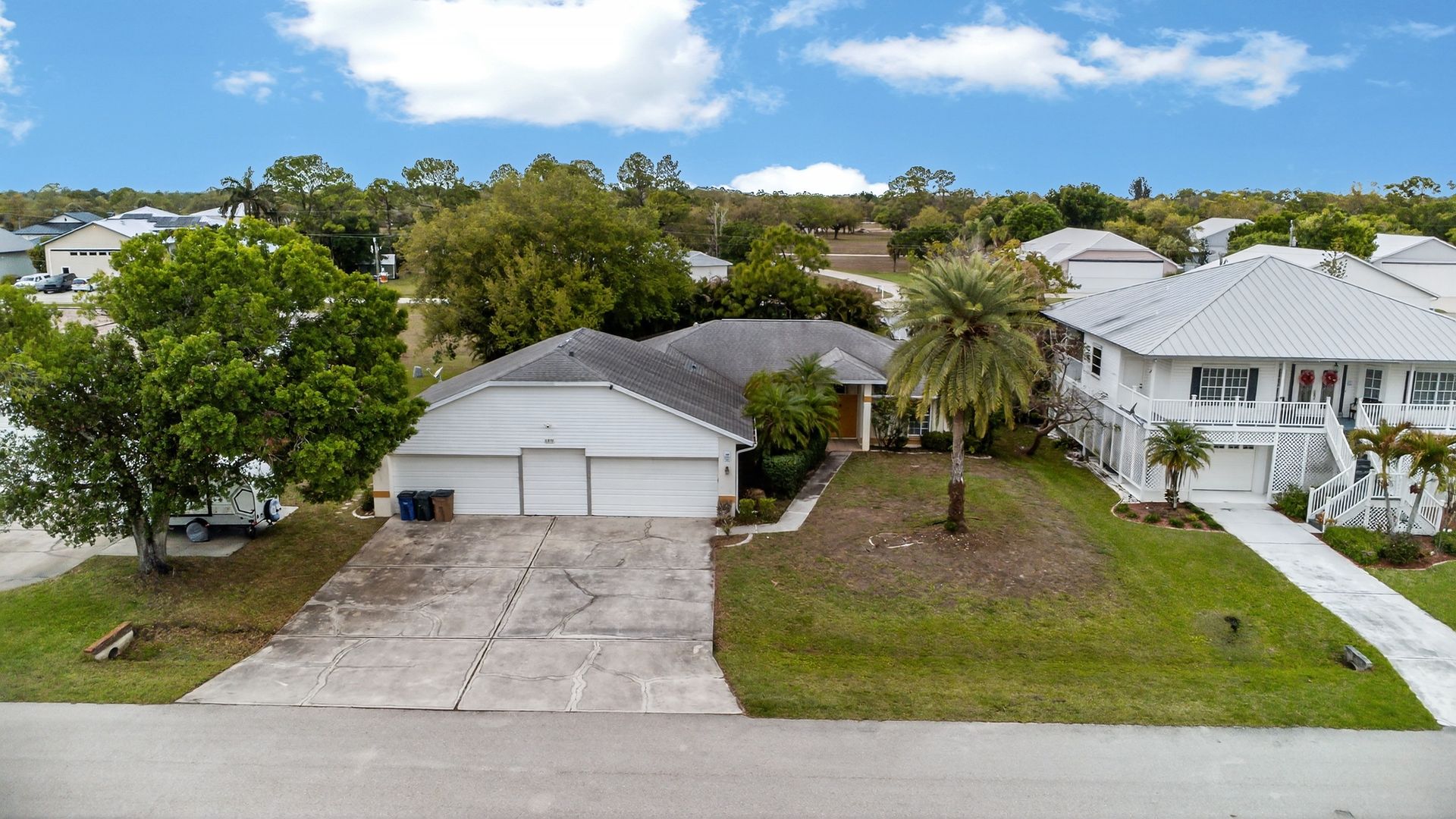 Fort Myers House: 6890 Circle Drive