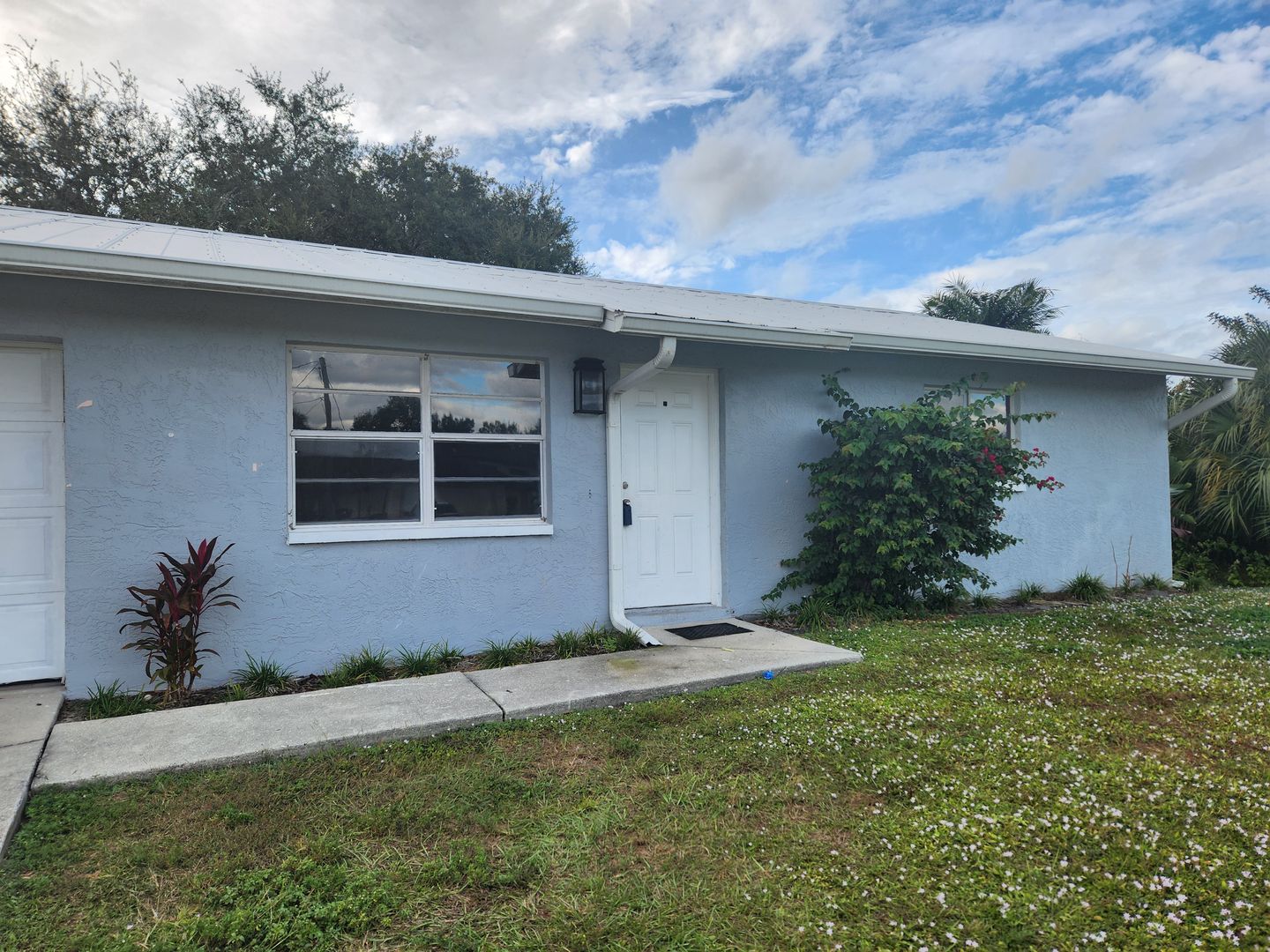 Fort Myers House: 6143 Hester Ave