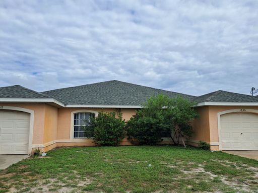 3/2 Duplex $500.00 OFF FIRST MONTH!!! – photo 1