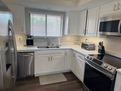 Flagship Village Condo in The Landings Yacht Golf & Tennis Club – photo 1