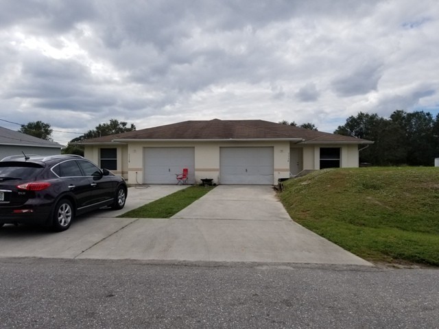 Lehigh Acres Apartment: 1116-1118 Ichabod Ave