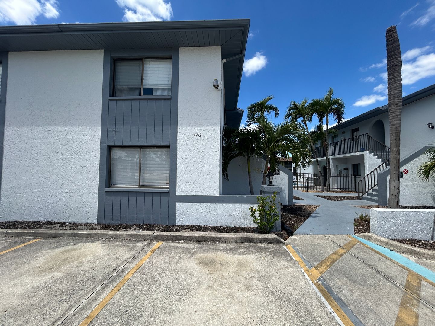 Cape Coral Apartment: 4712 SE 5th Pl