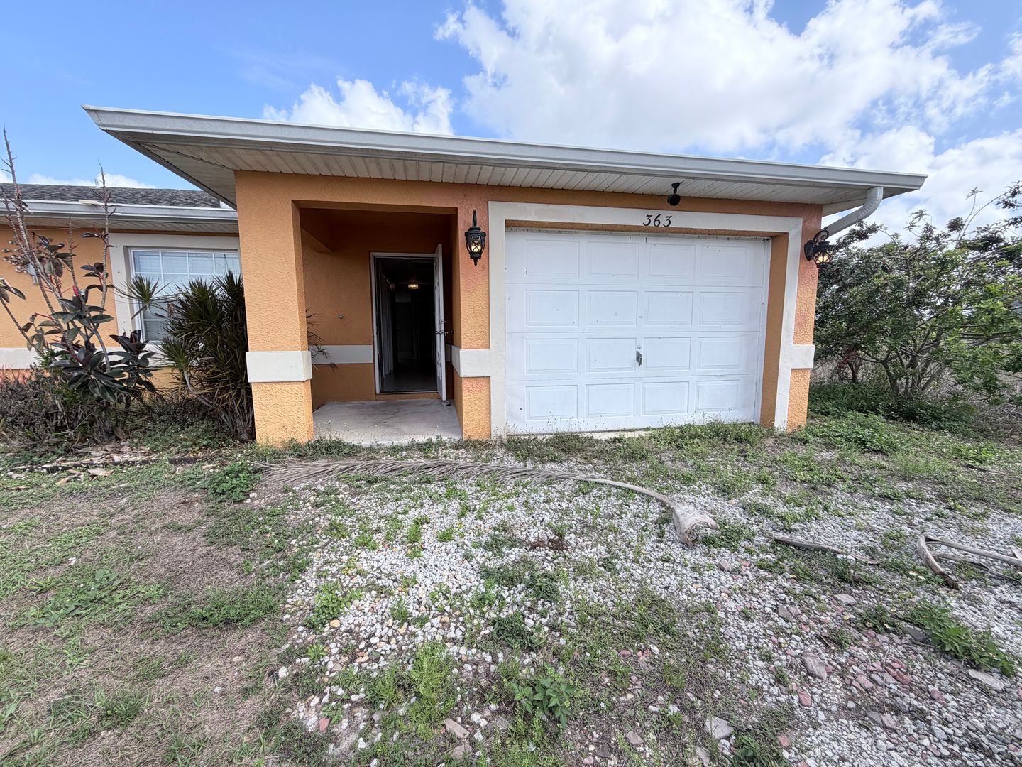 Lehigh Acres House: 363 Grant Blvd