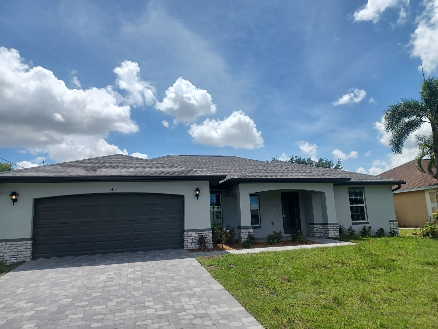 Cape Coral House: 417 SW 26th Ave