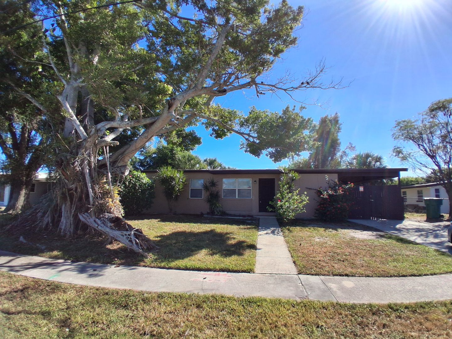 Port Charlotte House: 21995 Catherine Ave