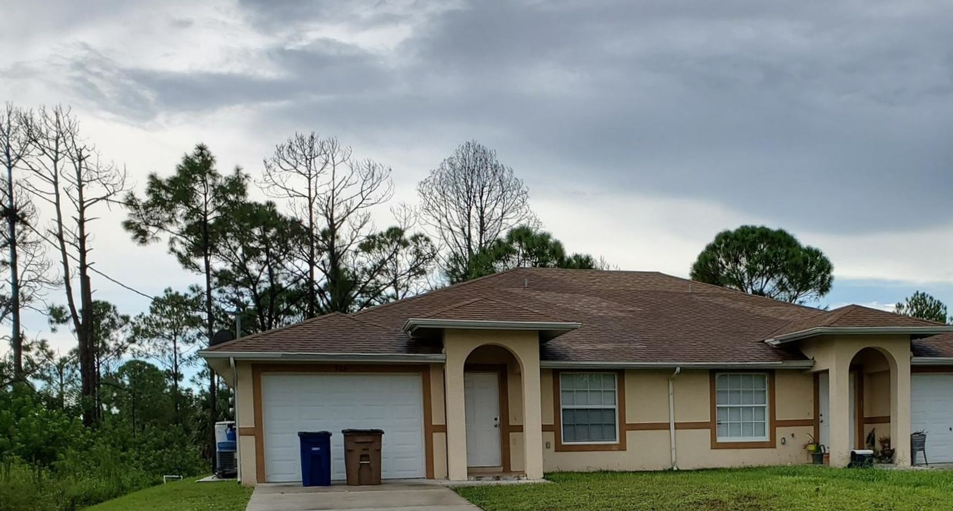 Lehigh Acres Apartment: 920-922 Countess Avenue