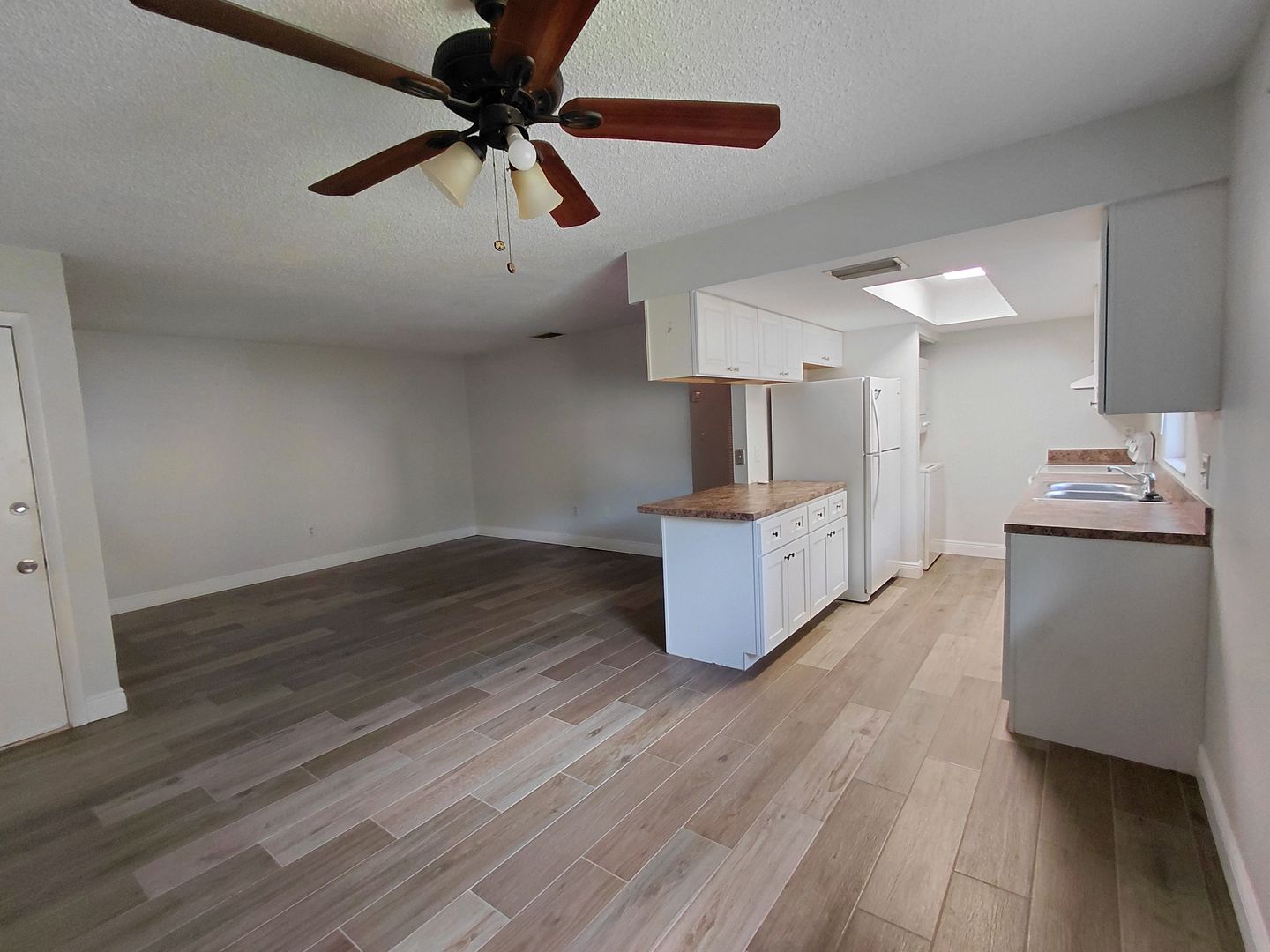 Cape Coral Apartment: 5004 Chiquita Blvd S