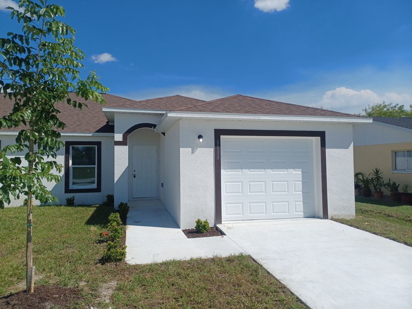 Cape Coral Multiplex: 1109-1111 SE 5th Ct