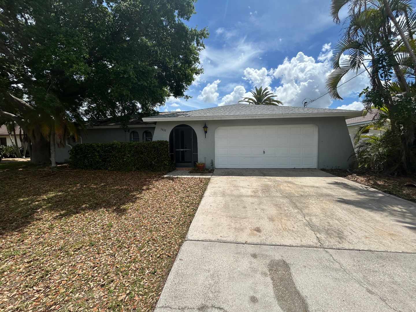 Cape Coral House: 3832 SE 7th Ave