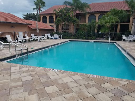 Rose Garden Furnished Unit Available May - Nov – photo 1