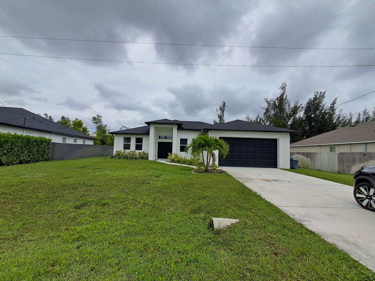 CAPE CORAL House: 204 NW 1ST ST