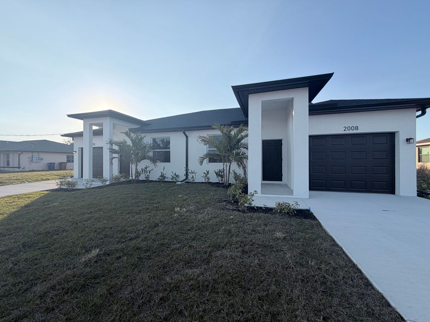 Lehigh Acres Apartment: 2008/2010 HAVILAND AVE S