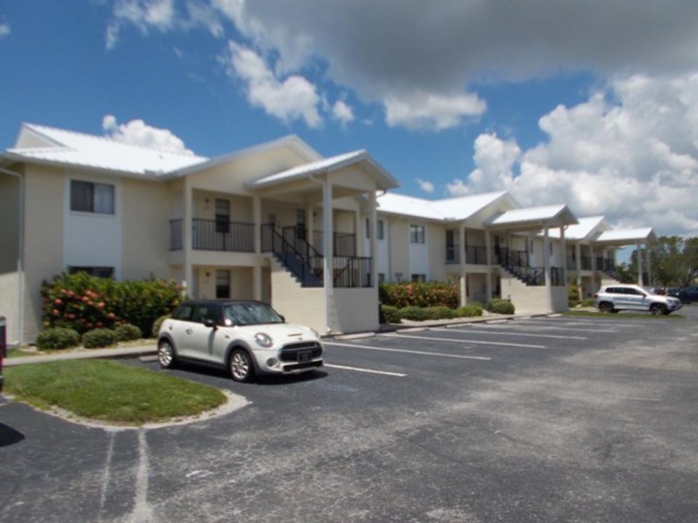 Cape Coral Apartment: 4920 Chiquita Blvd S