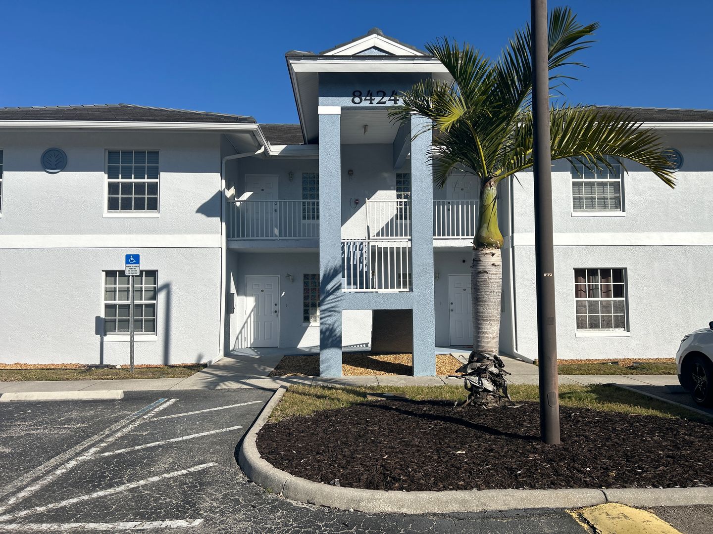 Fort Myers House: 8424 Bernwood Cove Lp #1508