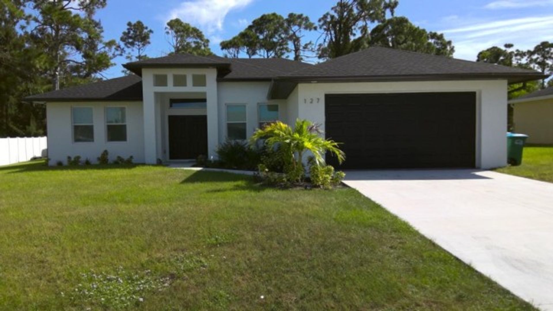 CAPE CORAL House: 127 NW 12TH PL
