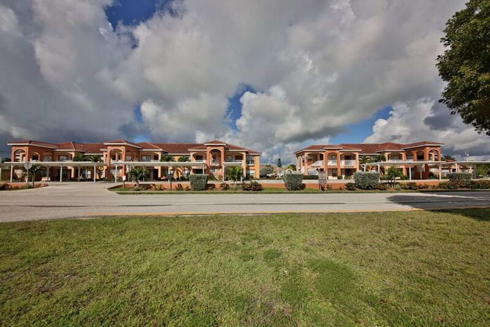 Cape Coral Condo: 3910 Santa Barbara Blvd