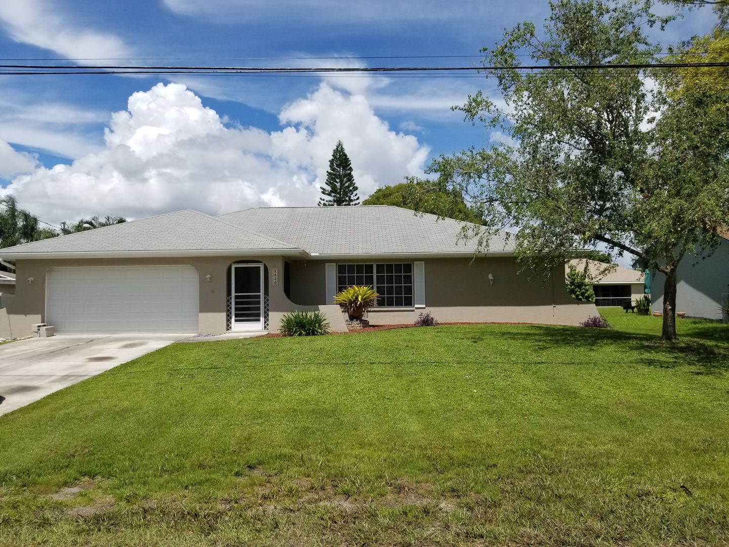 Cape Coral House: 1423 SE 19th St