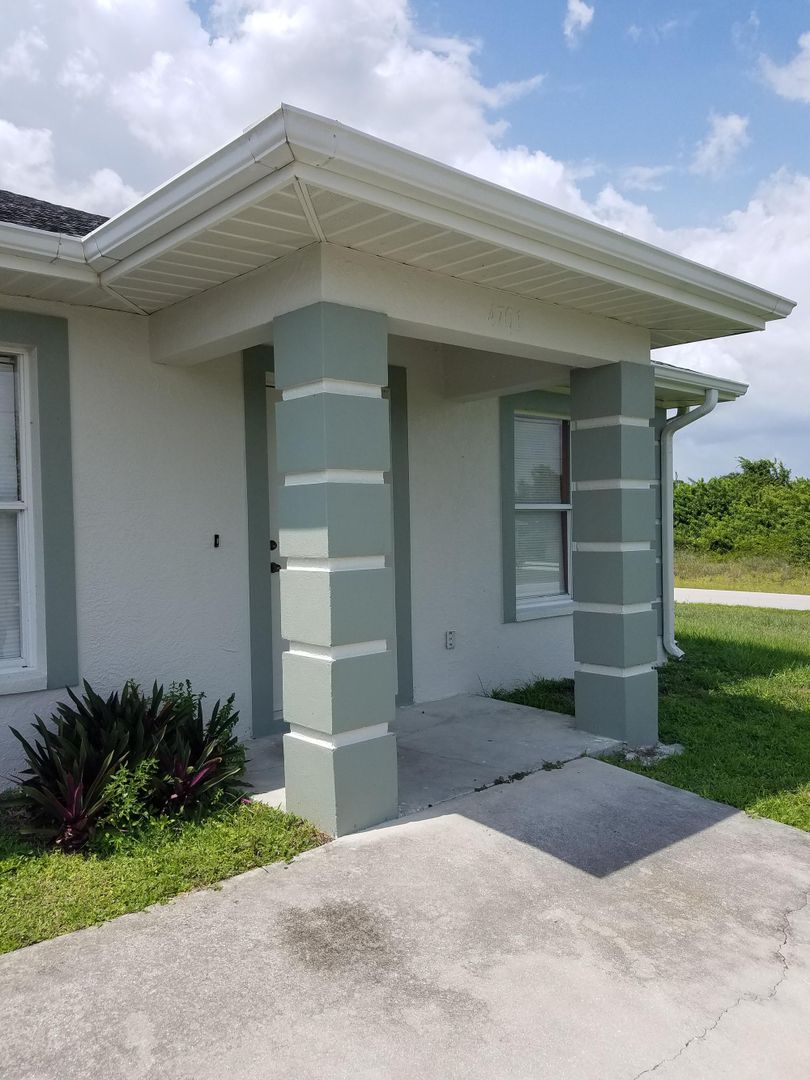 Lehigh Acres Apartment: 4701-4703 13th St SW