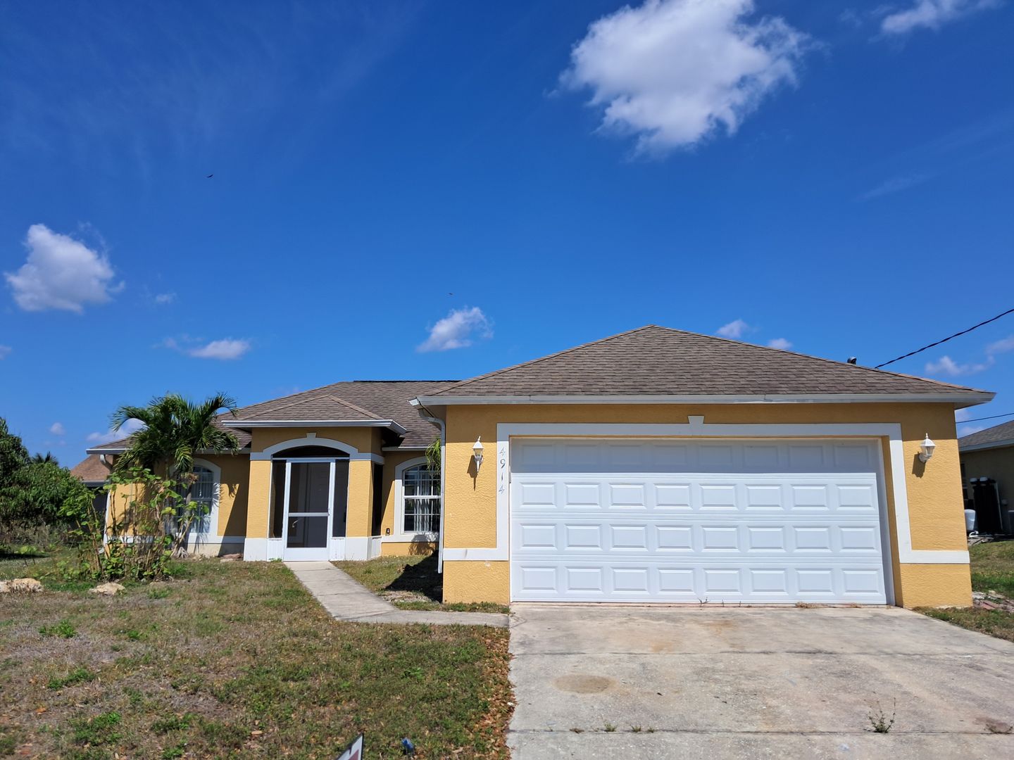 Lehigh Acres House: 4914 Bywood St