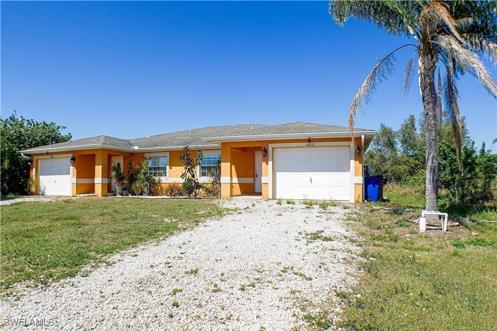 Lehigh Acres House: 363 Grant Blvd