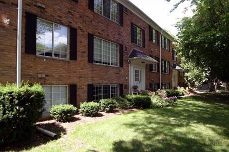 HARTFORD PLACE APARTMENTS - DOWNTOWN BIRMINGHAM – photo 1