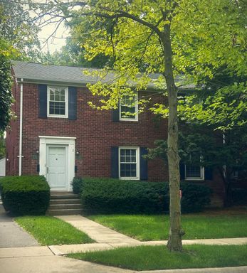 Downtown Birmingham ~ First Floor Two Family Flat – photo 1