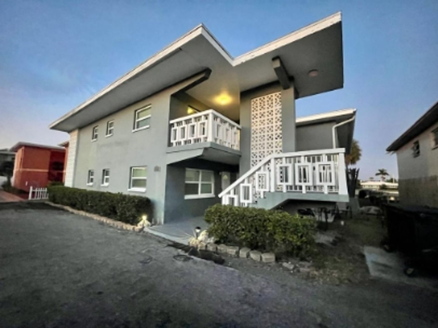 Treasure Island Apartment: 11955 3rd Street East
