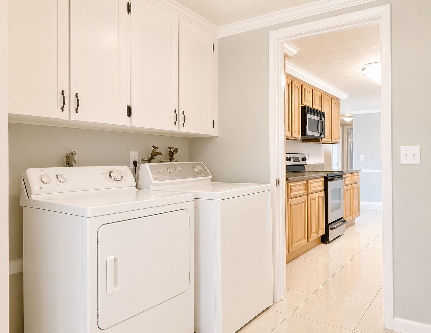 Laundry room at 12812 4TH Isle Hudson, FL 34667-1986