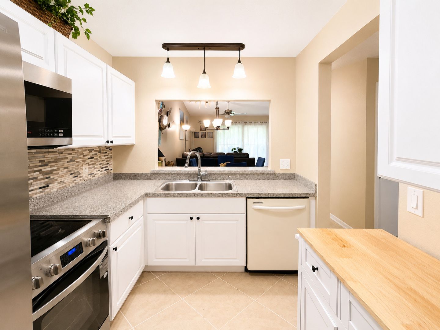 1435 Millstream Ln, Apt 204, Dunedin, FL 34698 7 of 12