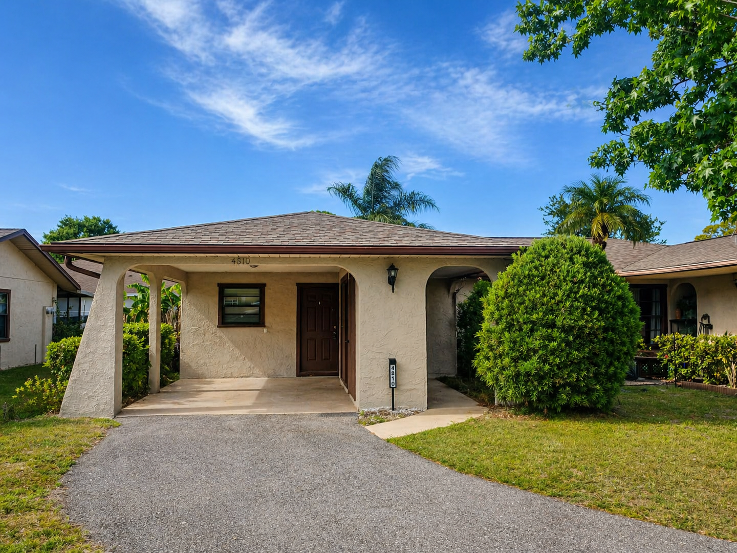 Bradenton House: 4810 Ho Wil Ln